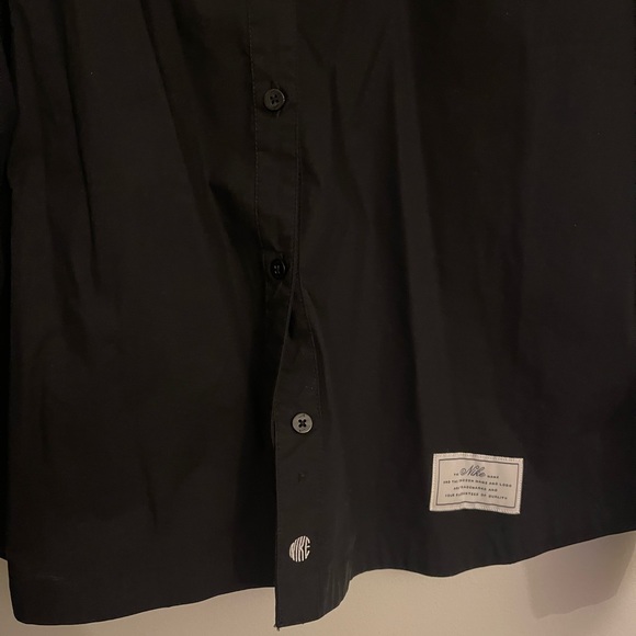 Nike Button-down Icon Clash Long-sleeve Shirt - Picture 10 of 12